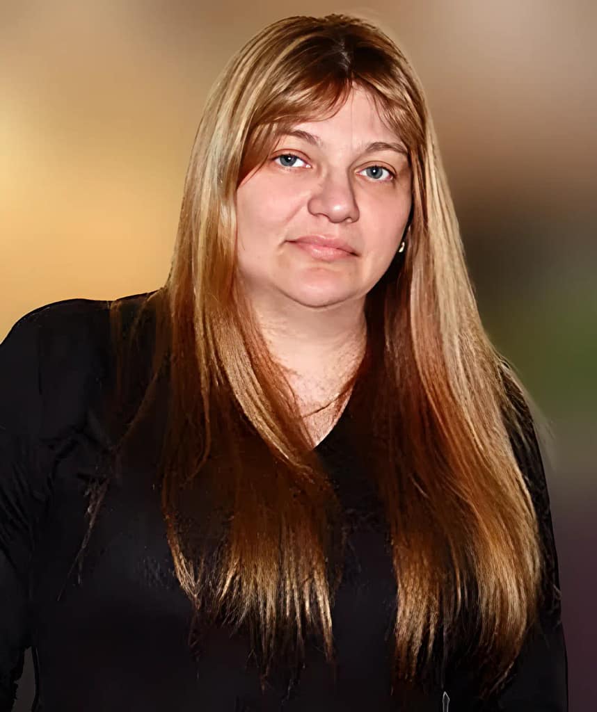 Retrato profesional de la Dra. Sandra Iacobini, psiquiatra especialista en salud mental